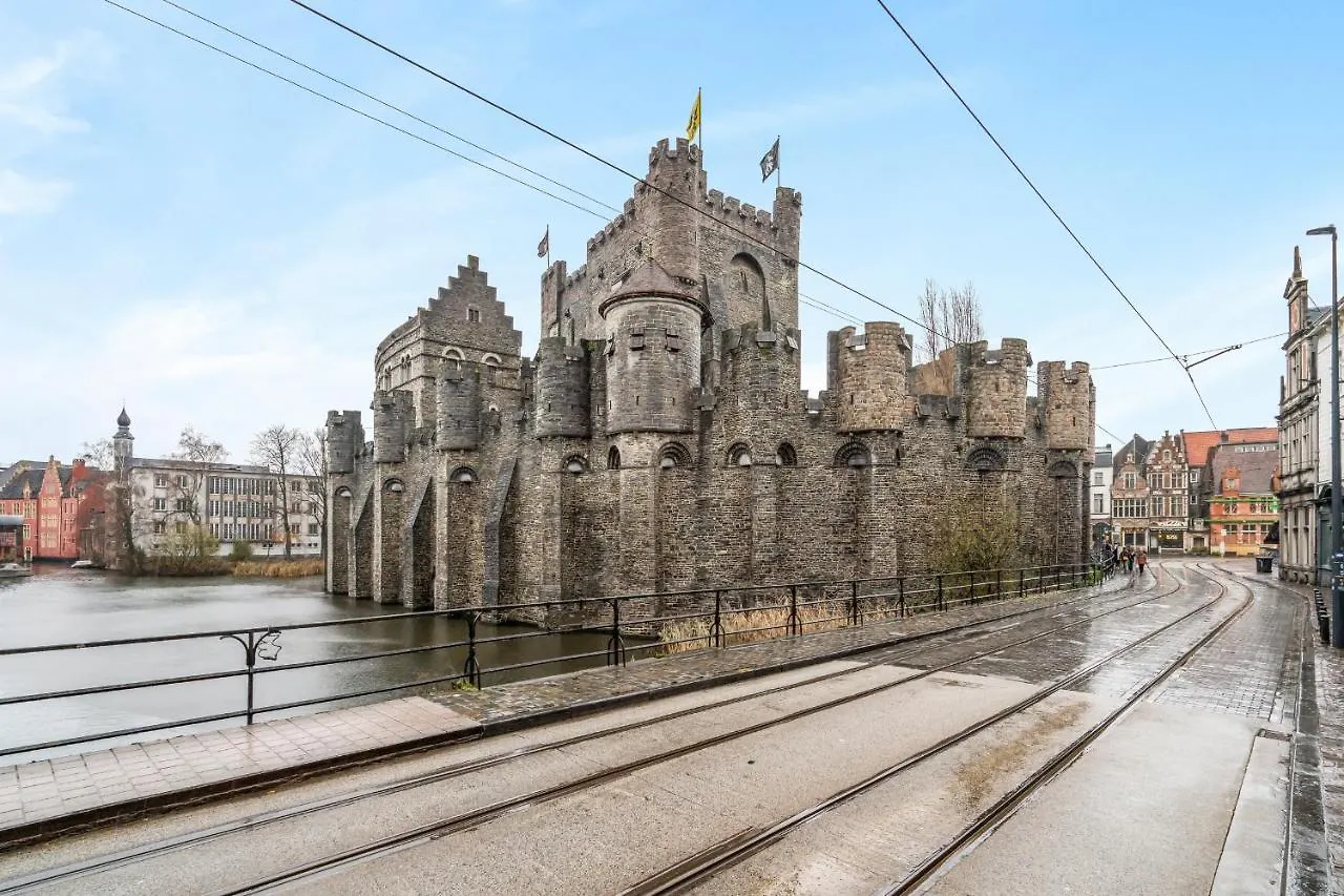Mooie Vernieuwde Duplex In Hartje Gent , Patershol 根特